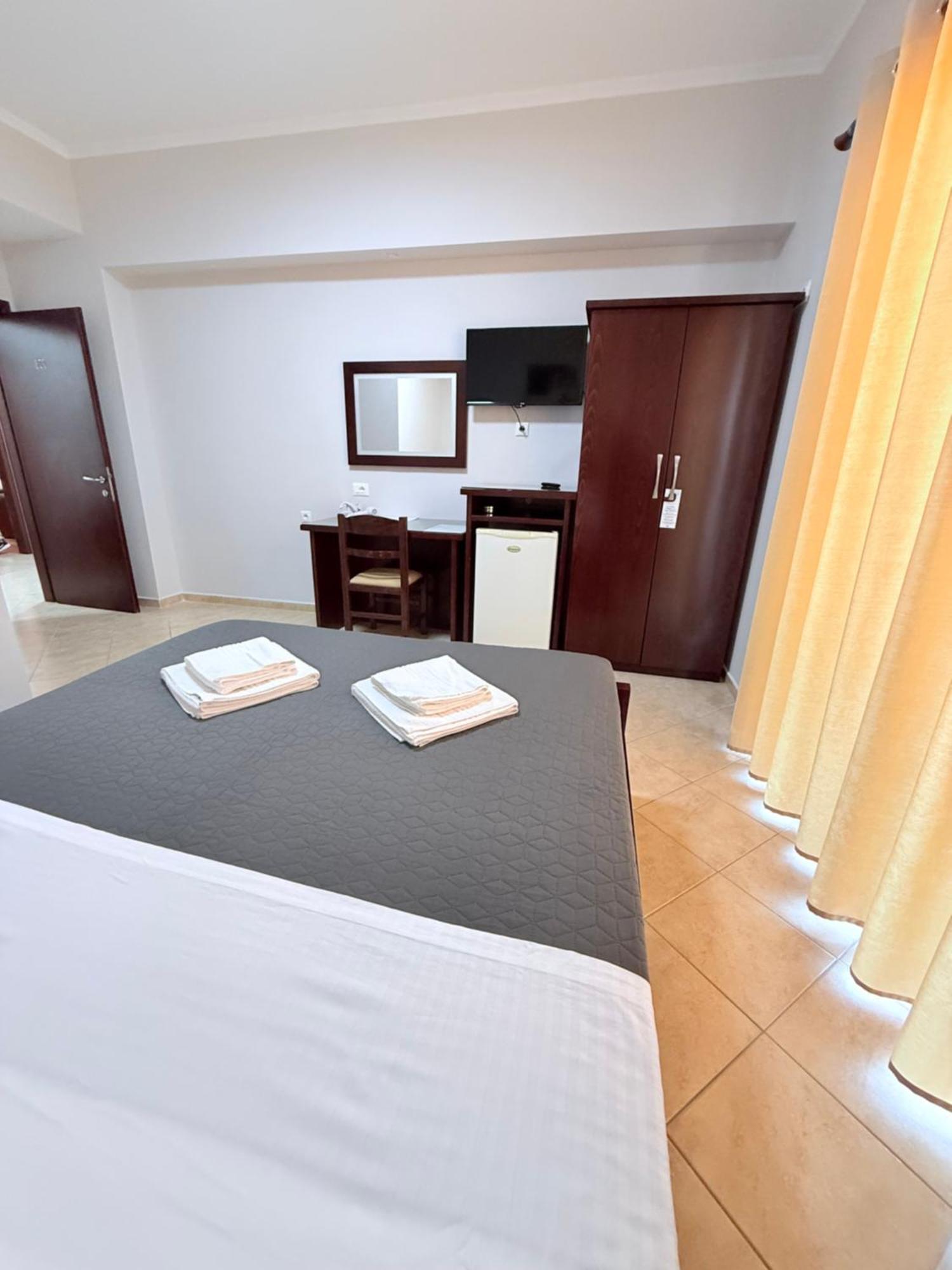 Hotel Milo Ksamil Bagian luar foto